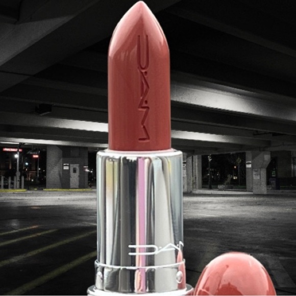 Mac Cosmetics Lusterglass Sheer-Shine Lipstick in Business Casual New - Picture 6 of 10